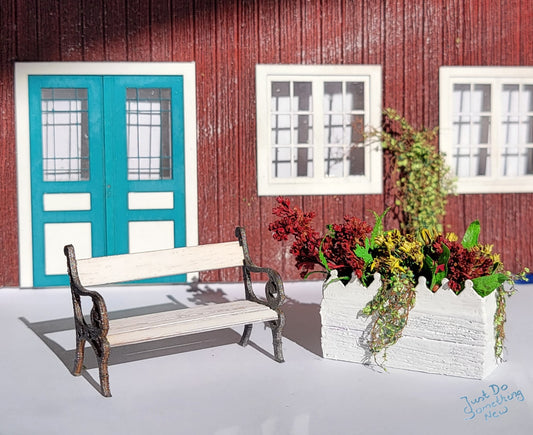 Typisch schwedisch – Set: Tür mit vier Fenstern und Bank – 1:32 oder 1:87